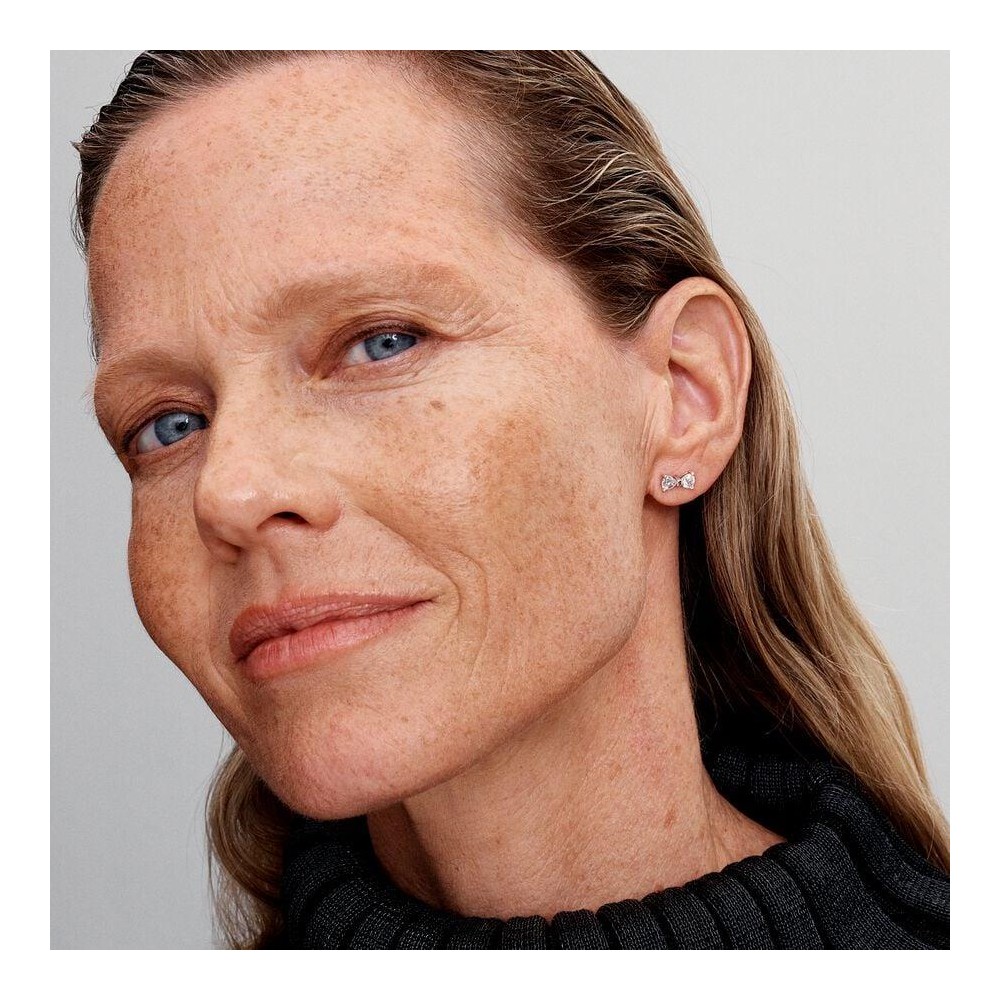 Brincos Pandora Espigão Laço Pequeno Brilhante 293542C01