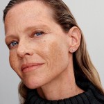 Brincos Pandora Espigão Laço Pequeno Brilhante 293542C01