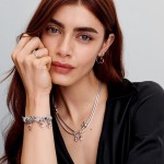 Conta Pandora Pendente Bola de Natal Disney 793532C01